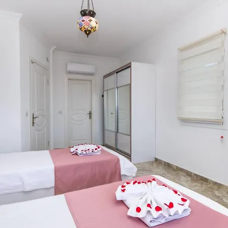 Uzumlu Village 2 Bedroom 6703 * Kalkan