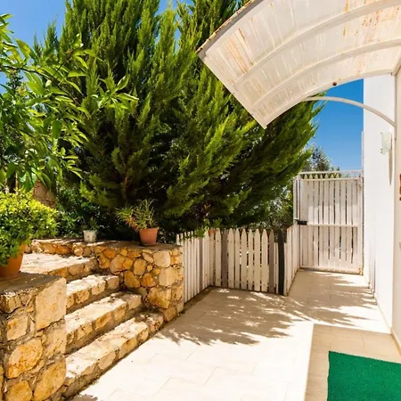 Uzumlu Village 2 Bedroom 6703 *