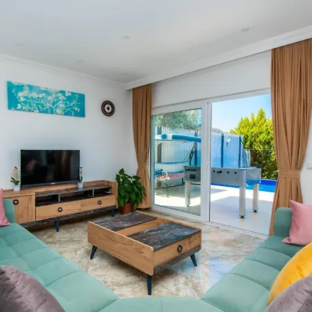 Uzumlu Village 2 Bedroom 6703