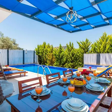 Uzumlu Village 2 Bedroom 6703 Willa *
